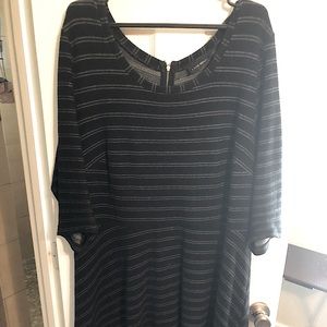 Knee length, cold weather dress, cute zipper detail on back, elbow length sleeve